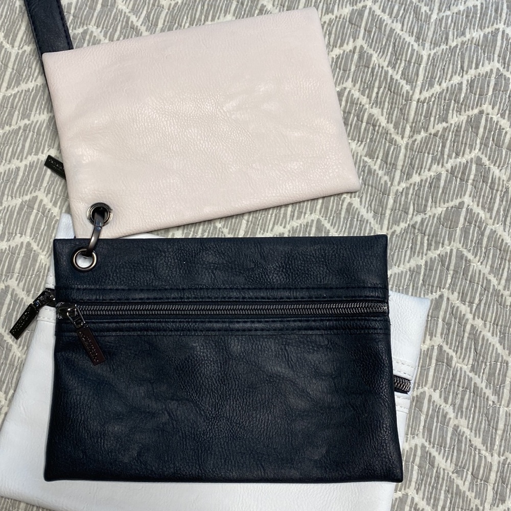 Jones New York 4pc Interchangeable Wristlet set blush, black, white Vegan leathr - Picture 4 of 9